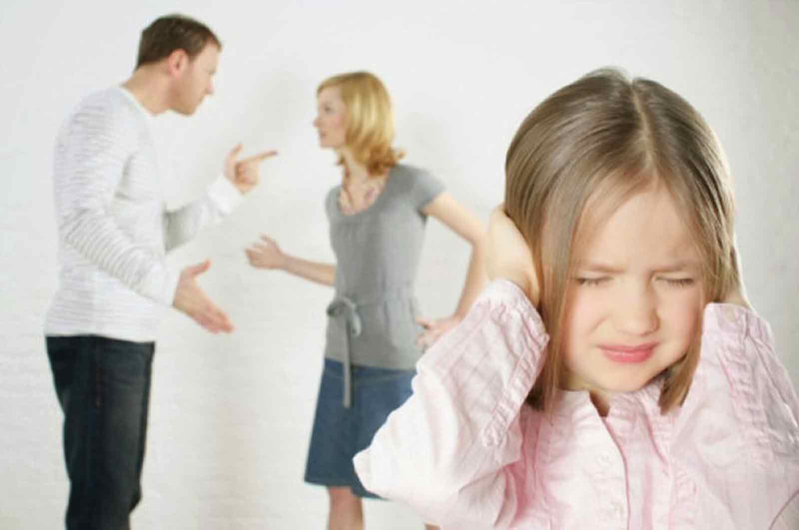 کودک لوس و لجباز | مرکز خدمات پرستاری پارسیان مهرپرور