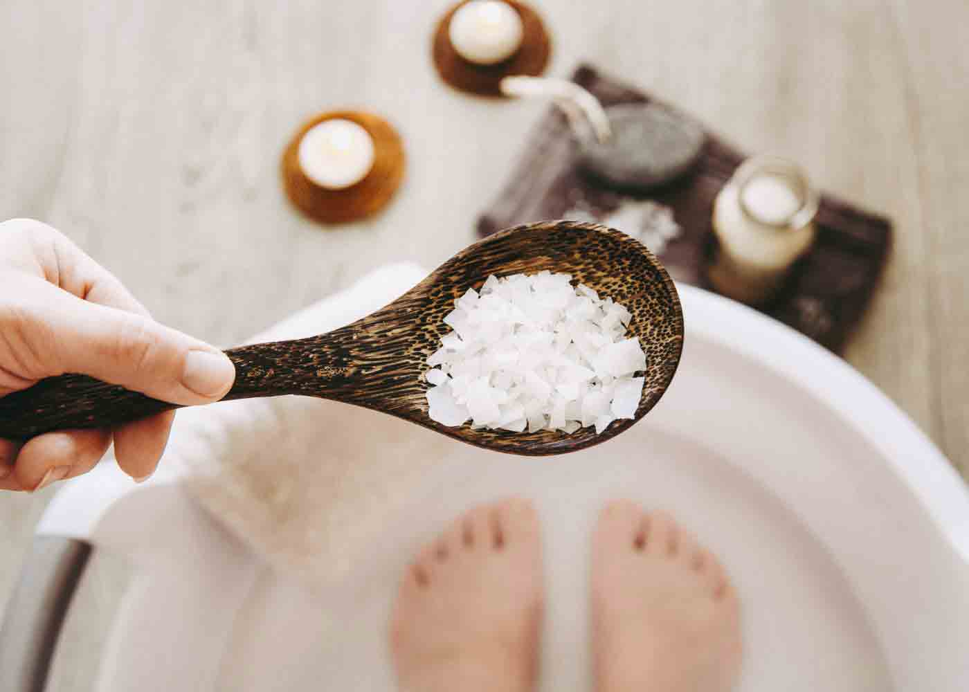 درمان با نمک در منزل | مرکز خدمات پرستاری پارسیان مهرپرور