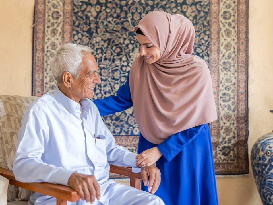 پرستار خانم یا آقا برای سالمند